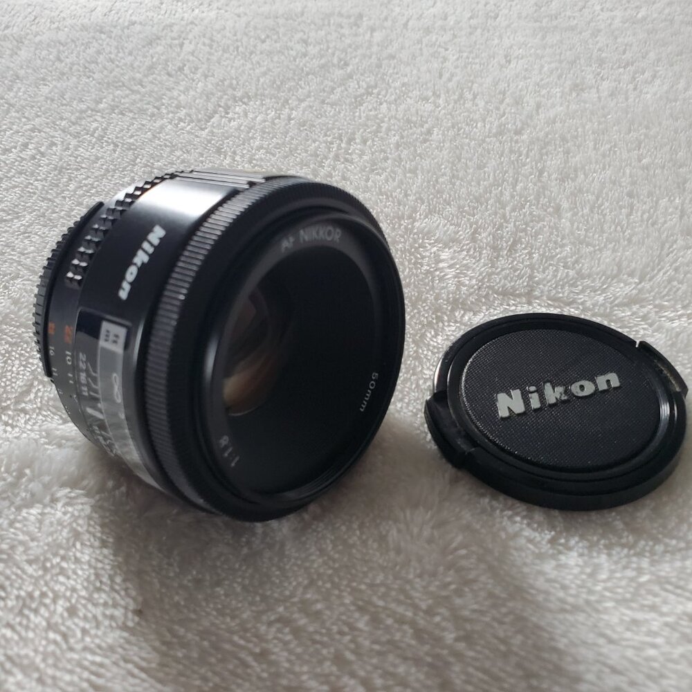 Nikon AF NIKKOR 50mm 1:1.8 Lens Vintage - Picture 8 of 9